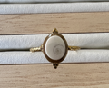 Bague Ondine dorée avec cabochon Œil de Sainte-Lucie, vue de face