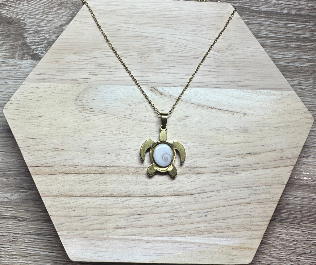 Collier doré uni pendentif tortue Oeil de Sainte-Lucie sans perles colorées